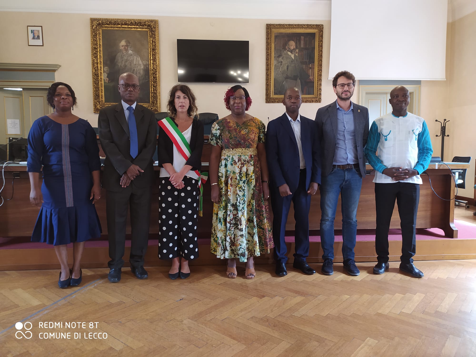 LA FEDERAZIONI DELLE ASSOCIAZIONI BURKINABÈ IN VISITA AL COMUNE DI LECCO