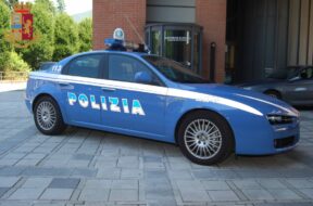 Polizia stato lecco Autovettura Volante