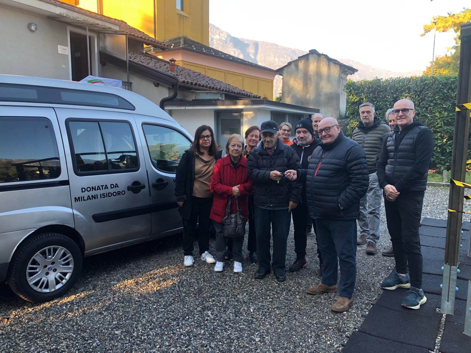 DONATA ALL’AUSER DI MANDELLO L’AUTO ATTREZZATA DI ISIDORO MILANI