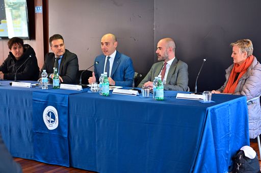 INAUGURATO “IL BATTELLO DI BABBO NATALE”: RISORSA ECONOMICA PER IL TERRITORIO