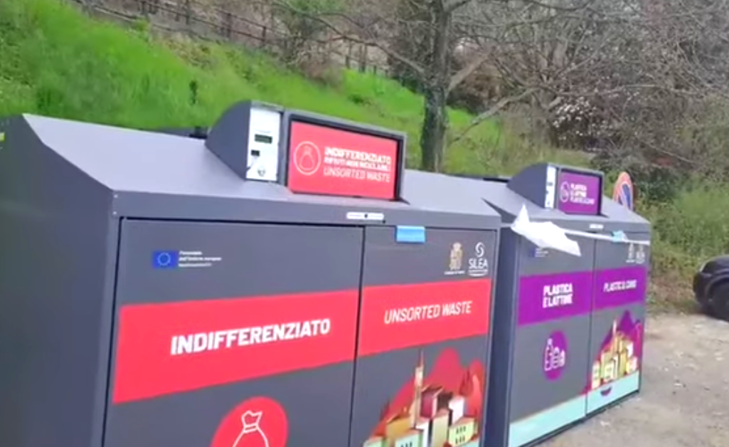 MALNAGO, IL COMUNE PRECISA: “LA POSA DELLE DUE ECO-STAZIONI È PROVVISORIA”