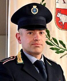CREMENO: FERMATI DUE 68ENNI SENZA PATENTE