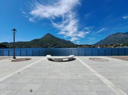 Lungolago lecco – Le-due-fosse-che-vedranno-la-piantumazione-di-due-nuovi-alberi_reference