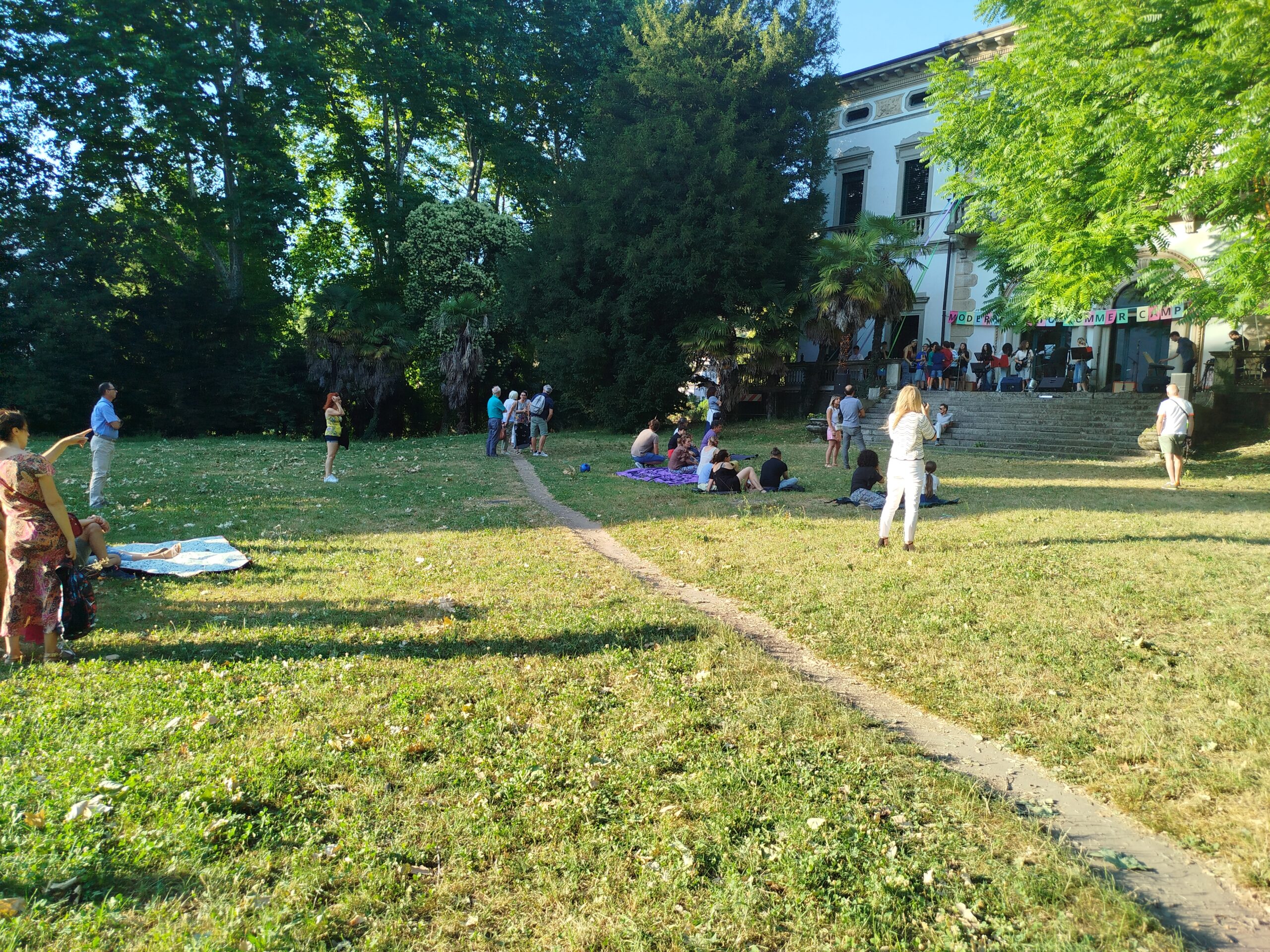 DUE GIORNATE ALL’INSEGNA DELLA MUSICA A VILLA GOMES