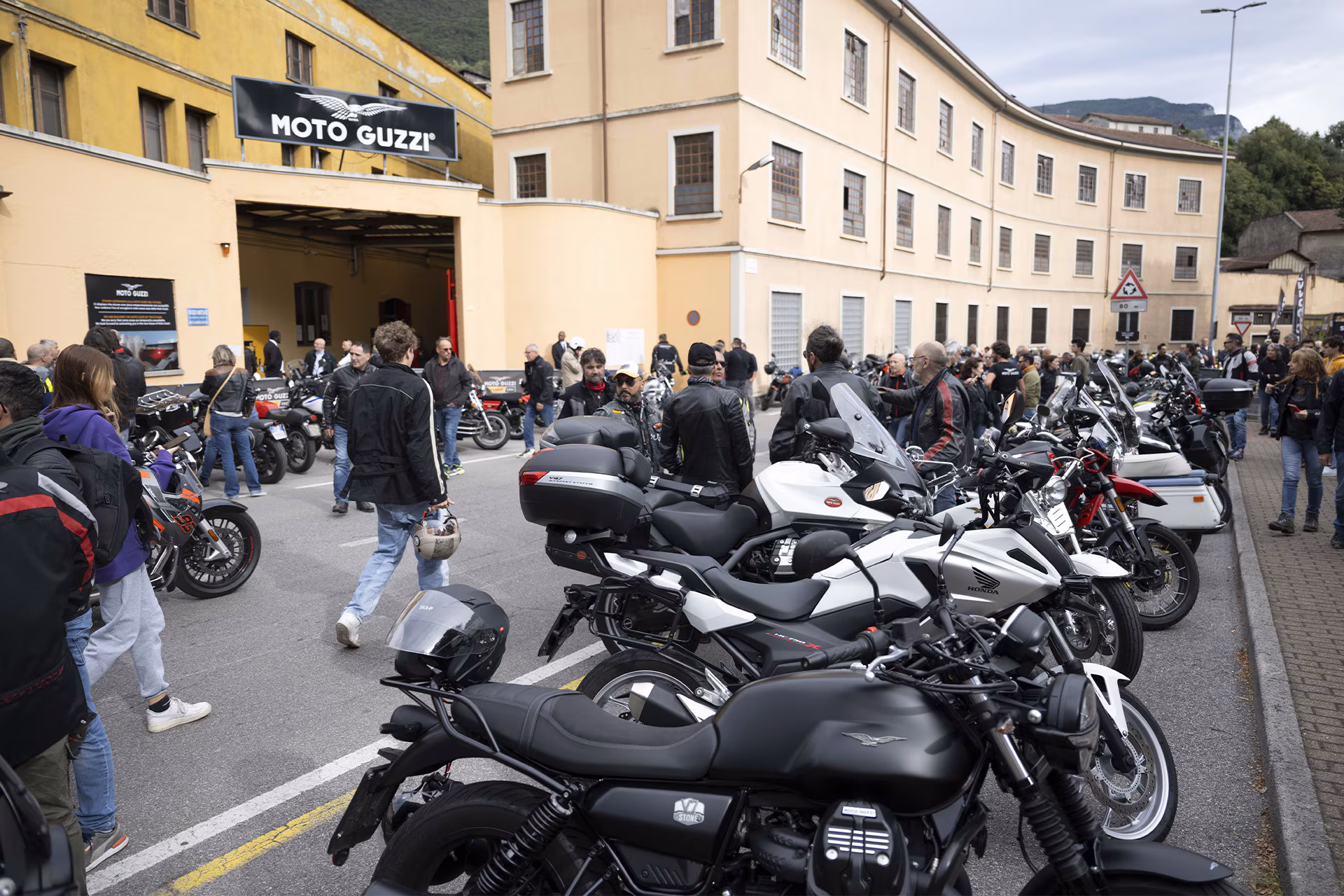 A MANDELLO LE CHIUSURE PER LA PARATA MOTOCICLISTICA