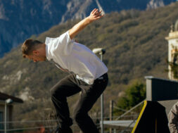 Spit-Jam-verticale-skate
