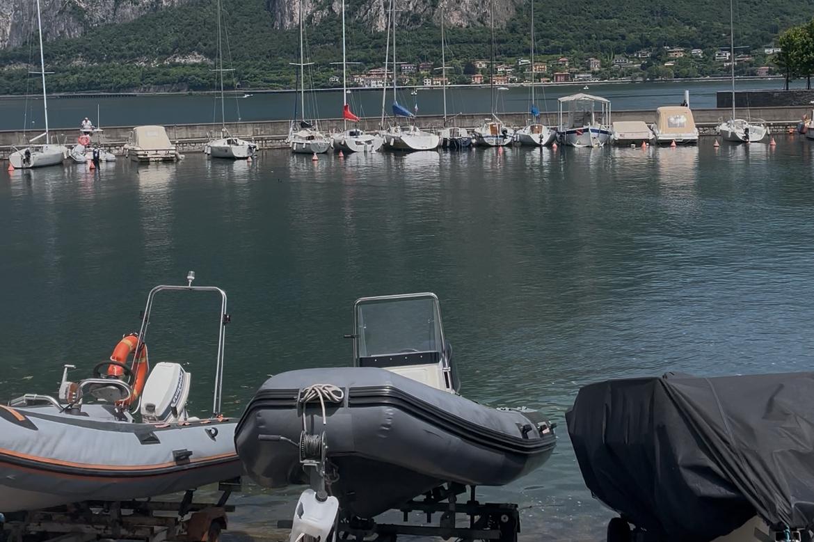 IMBARCAZIONE AFFONDATA NEL PORTO DI PARE’