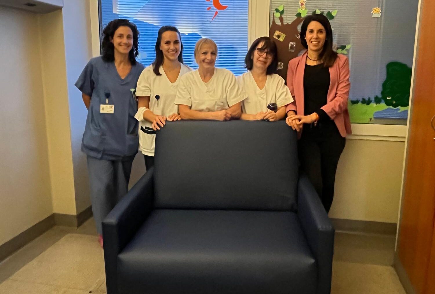 CINQUE POLTRONE LECCO DONATE ALLA PEDIATRIA