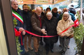 taglio nastro
