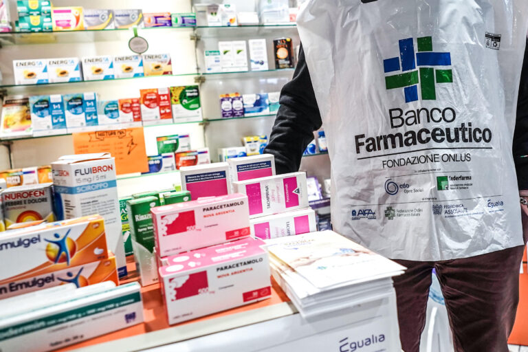 TORNANO LE GIORNATE DI RACCOLTA DEL FARMACO A LECCO