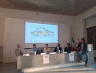 eco platform MONTI IL SECONDO DA DESTRA