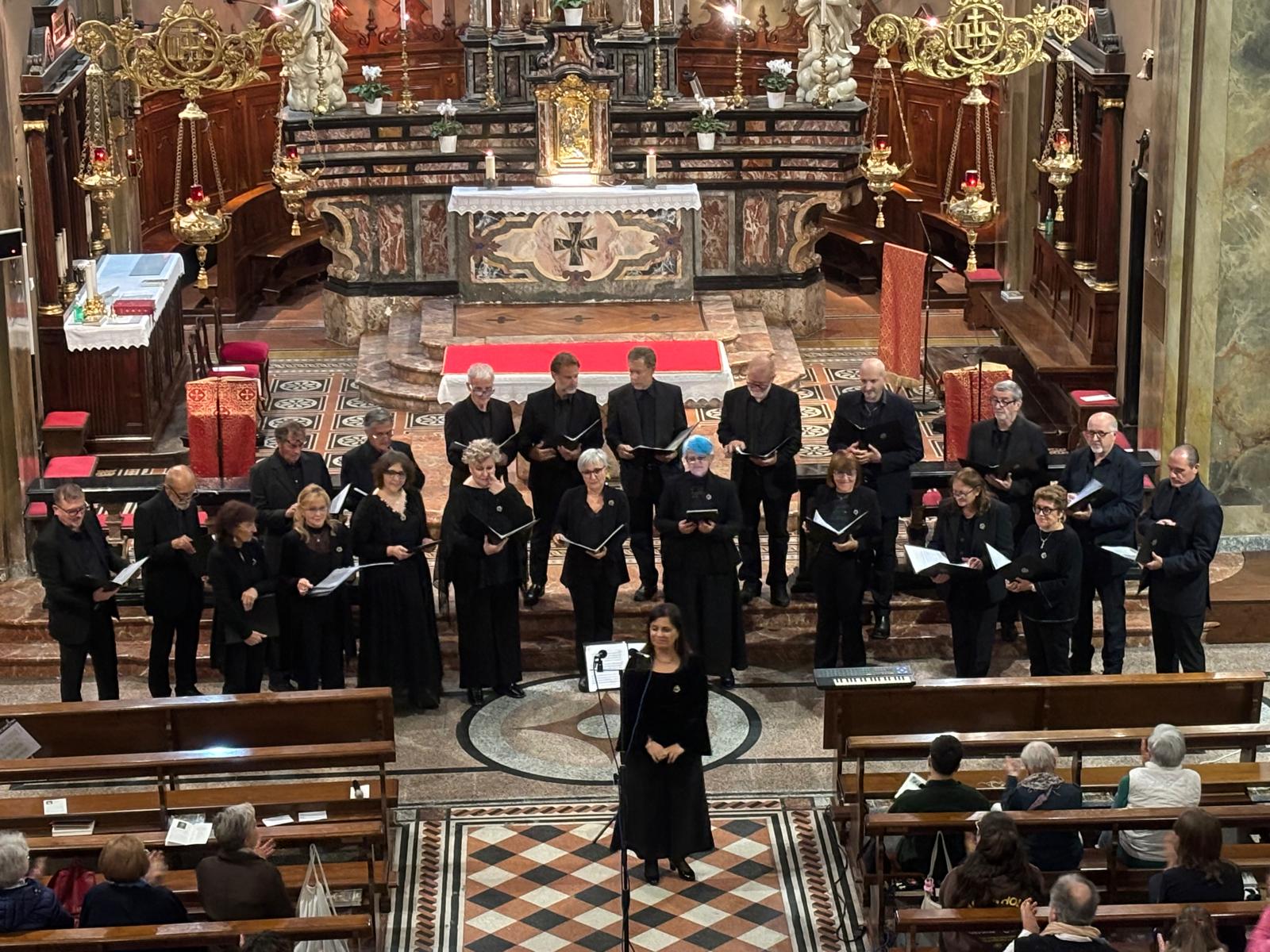 OGGI I VESPRI AMBROSIANI ALLE 18 CON IL CORO ALDEIA IN BASILICA