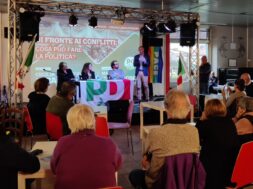 la politica di fronte ai conflitti