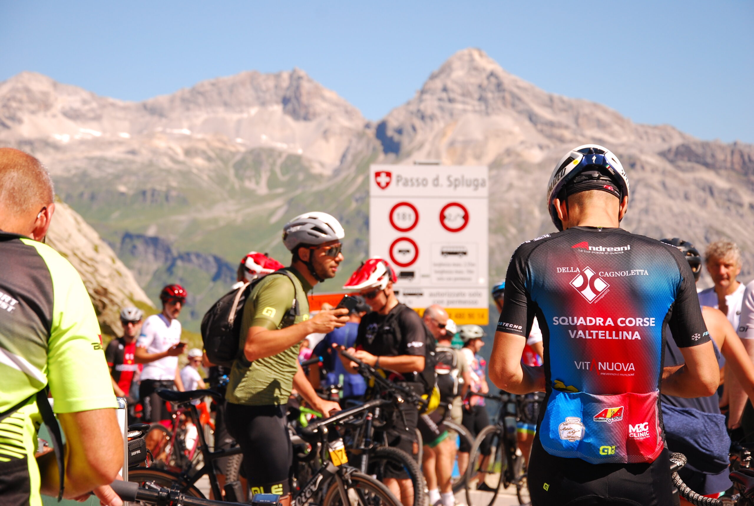 ENJOY STELVIO VALTELLINA PASSO SPLUGA BIKE DAY:  IL 28 GIUGNO L’EMOZIONE DI PEDALARE FINO A 2000 METRI