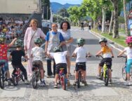 lierna bambini in bici