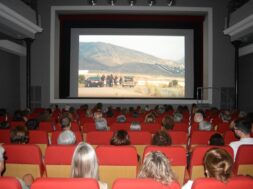 15 luglio una battaglia dopo l’altra sala + schermo 1