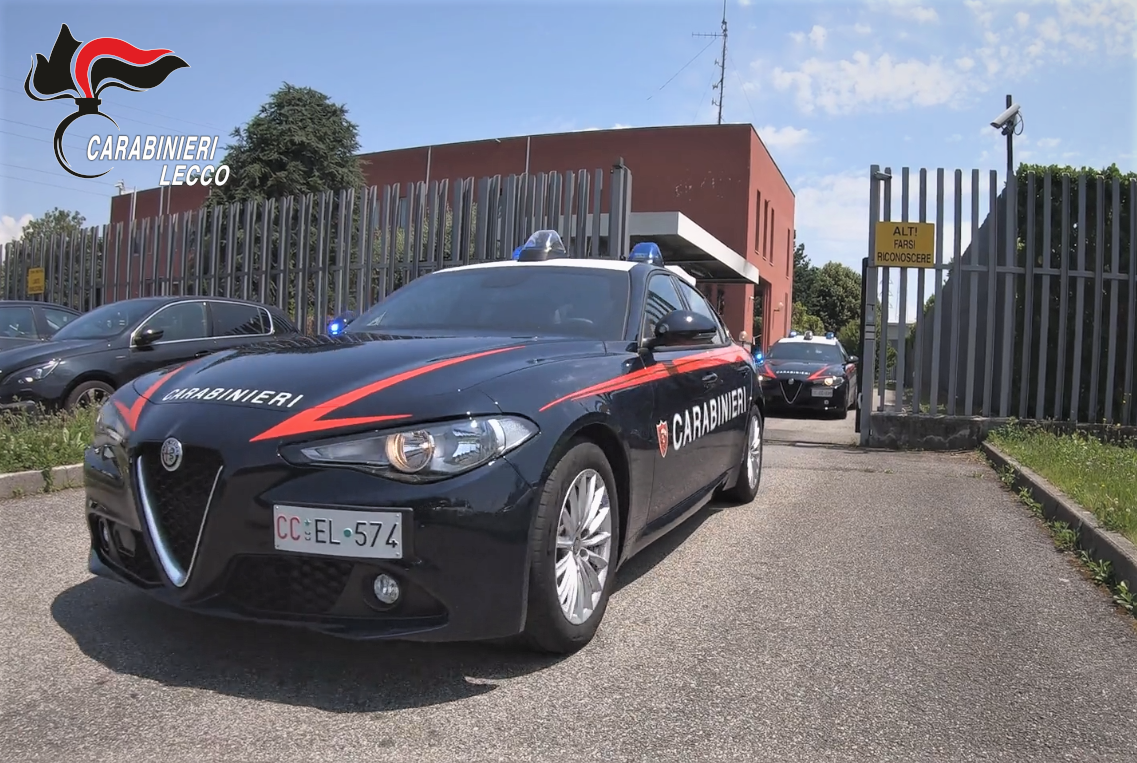 BARZANÒ, CONTROLLI STRAORDINARI DEI CARABINIERI: IDENTIFICATE 45 PERSONE