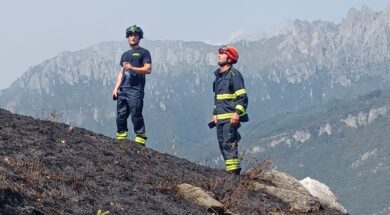 volontari al lavoro vigili del fuoco2