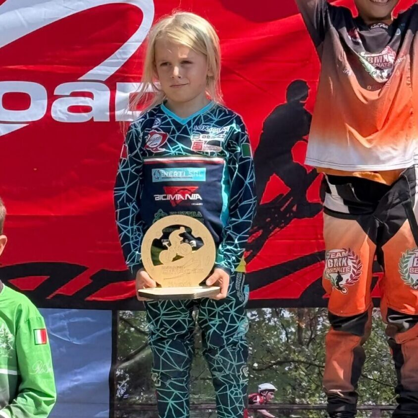 BICIMANIA BMX GARLATE, CHE SPETTACOLO A BERGAMO: UNA VITTORIA E OTTO PODI AL TROFEO LOMBARDIA