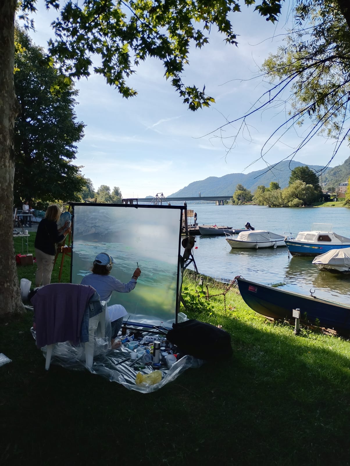 A PESCARENICO 18 ARTISTI DIPINGONO L’ADDA: AL VIA IL PREMIO “LUCIA”