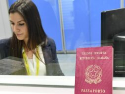 1773749938431_Foto_Poste_Italiane_Polis_Passaporti