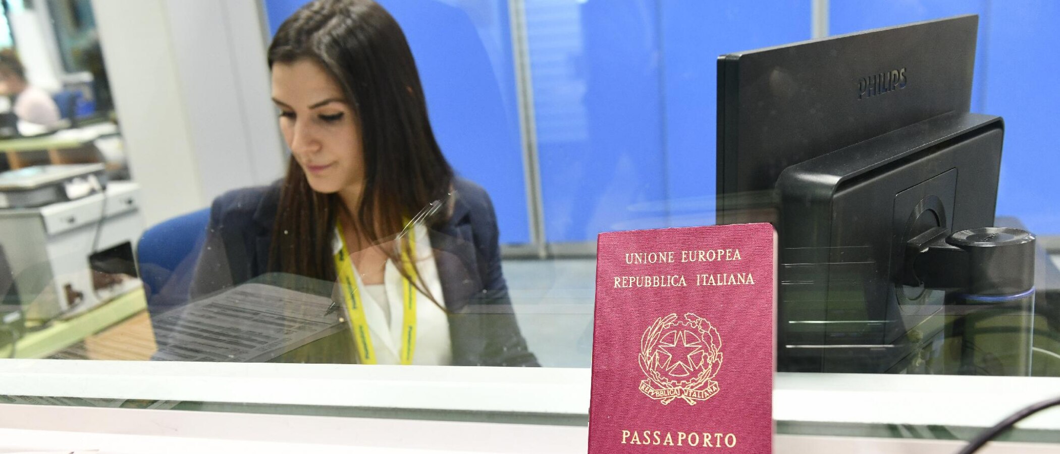 PASSAPORTI IN POSTA, NEL LECCHESE OLTRE 1.500 RICHIESTE IN SEI MESI