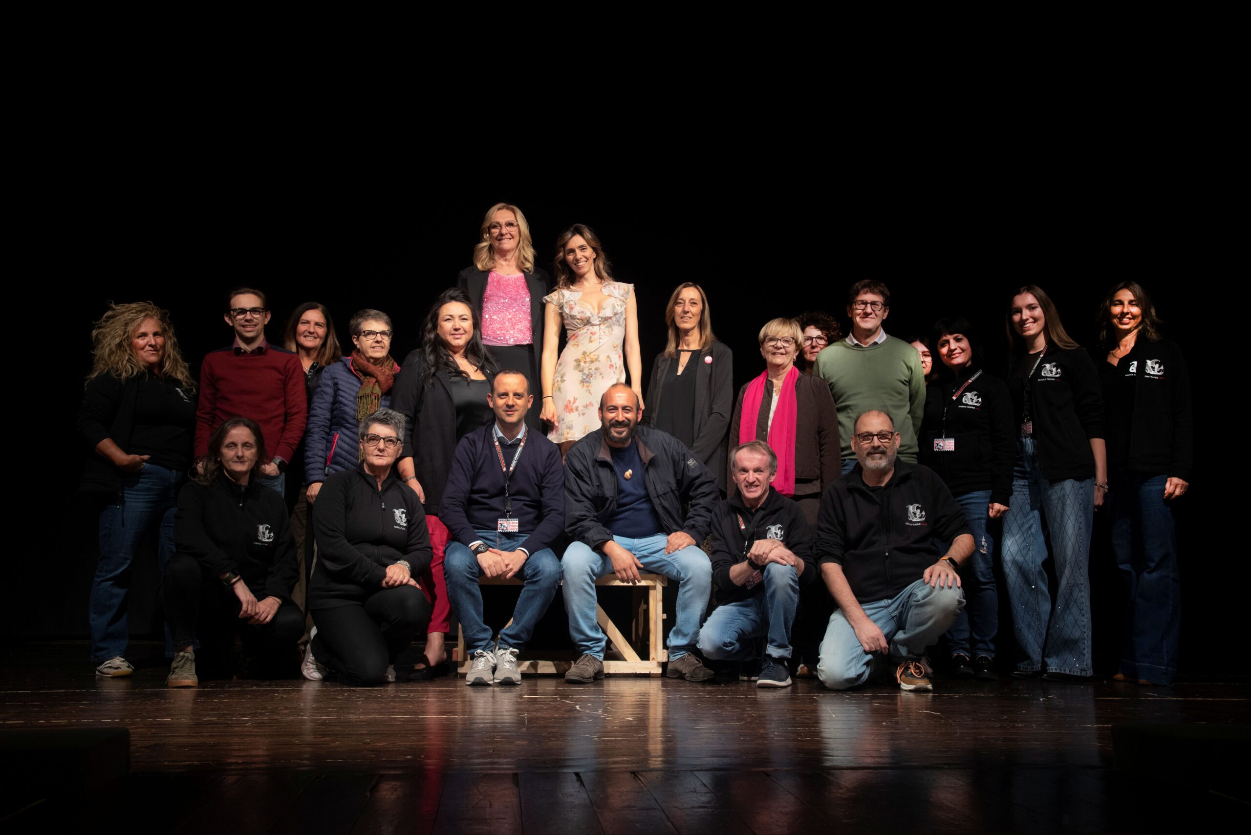 “COL SENO DI POI”, QUASI 200 PERSONE AL TEATRO JOLLY PER LA STORIA DI FEDERICA RUGGERO