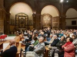 Il Santuario gremito